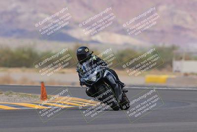 media/Sep-11-2022-SoCal Trackdays (Sun) [[81b7e951af]]/Turn 14 (1130am)/